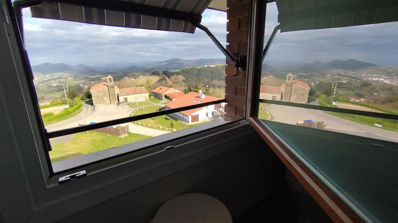 Gazteategi Bed & Breakfast Zarautz Bagian luar foto