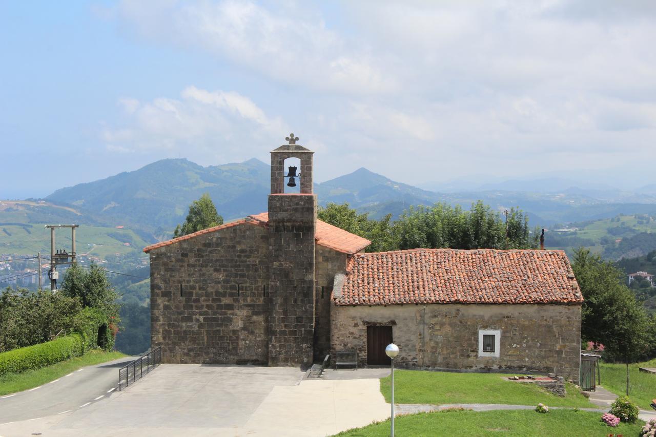 Gazteategi Bed & Breakfast Zarautz Bagian luar foto