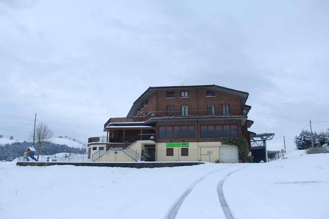 Gazteategi Bed & Breakfast Zarautz Bagian luar foto